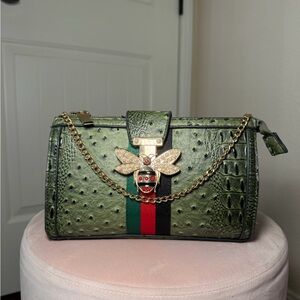 Queen bee stripe crossbody clutch, wristlet in green